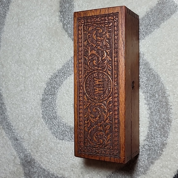 Wheeler & Wilson sewing machine accessory box wood antique push latch - Picture 1 of 9